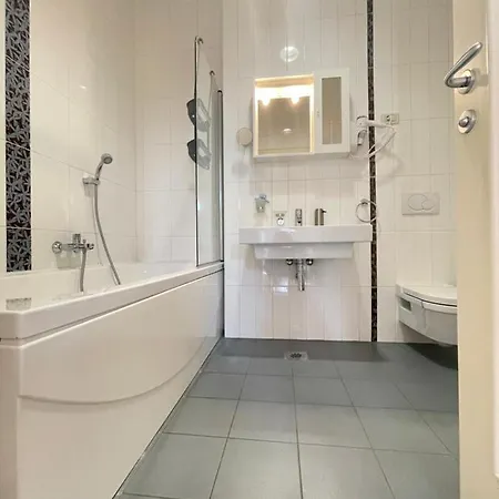 Olympus - One Bedroom *