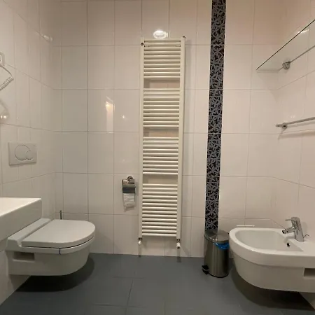 Olympus - One Bedroom Apartment